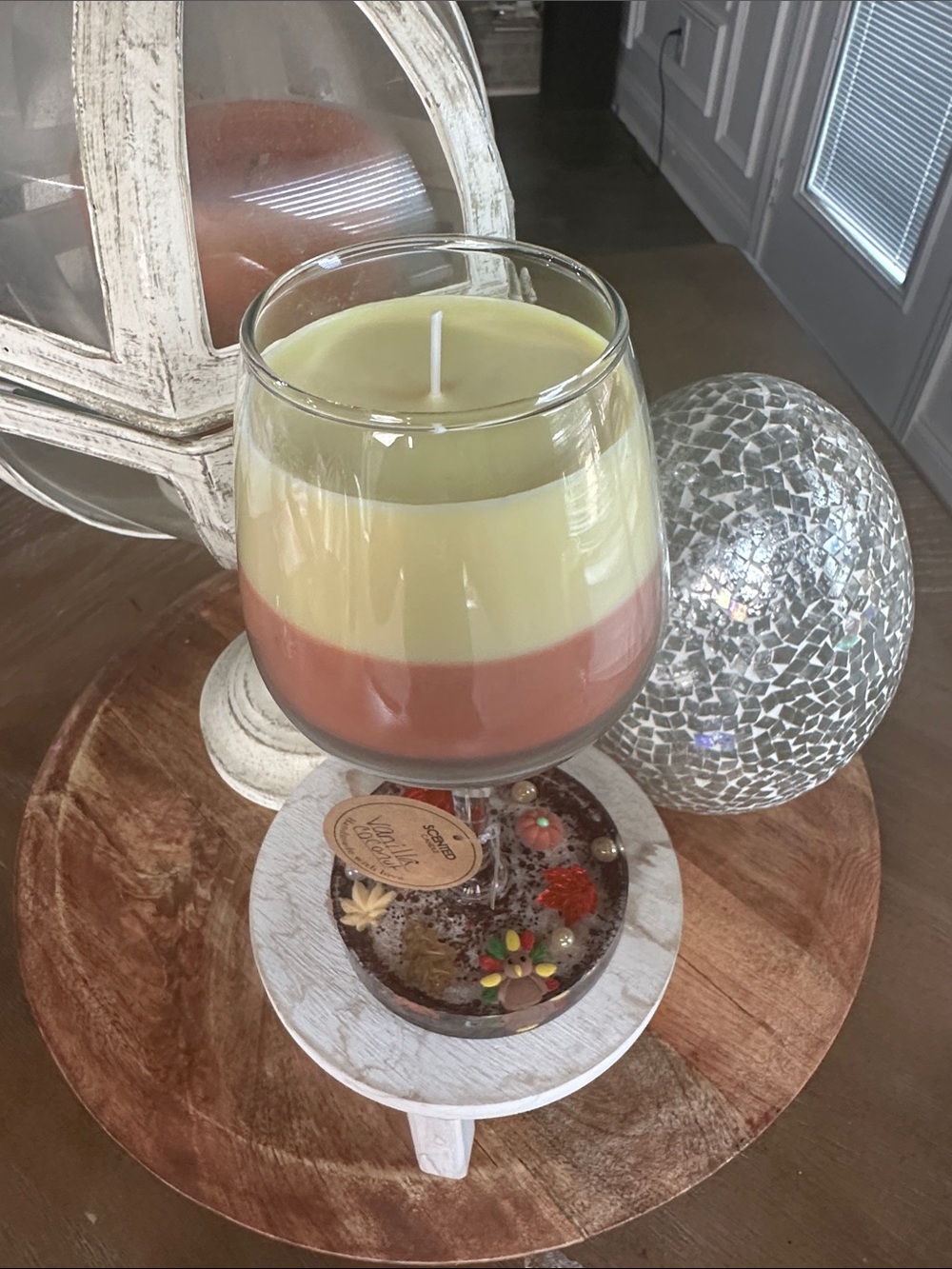 🍁Thanksgiving🍁Handcrafted wine glass candle with epoxy resin base - Picture 6 of 7
